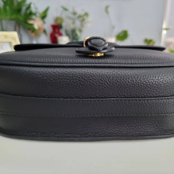 Authentic Dior Bobby Flap Bag Natural Black Grained Calfskin FREE AUTHENTICATION - Picture 10 of 16